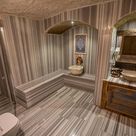 Szálloda Divan Cave House 4*