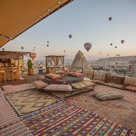 Szálloda Divan Cave House 4*