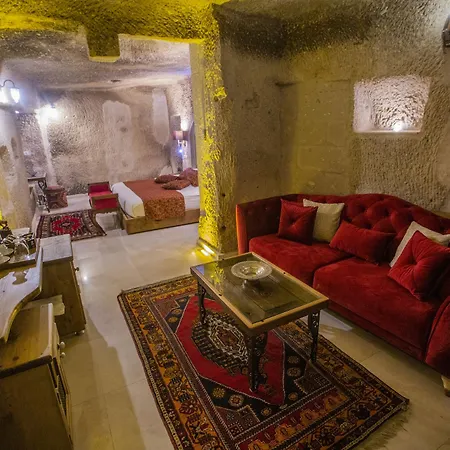 Divan Cave House