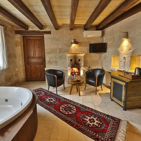 Divan Cave House Szálloda 4*