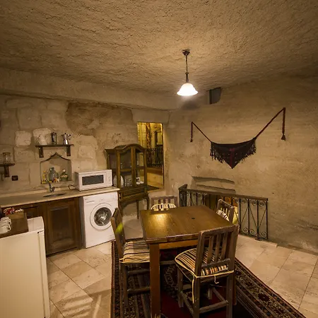 Divan Cave House