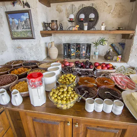 Divan Cave House