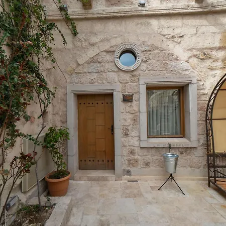 Hotel Divan Cave House