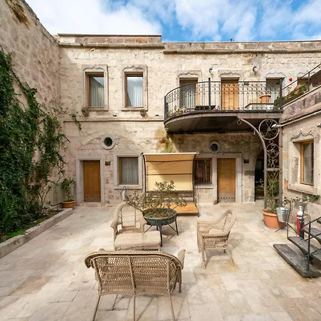 Hotel Divan Cave House 4*