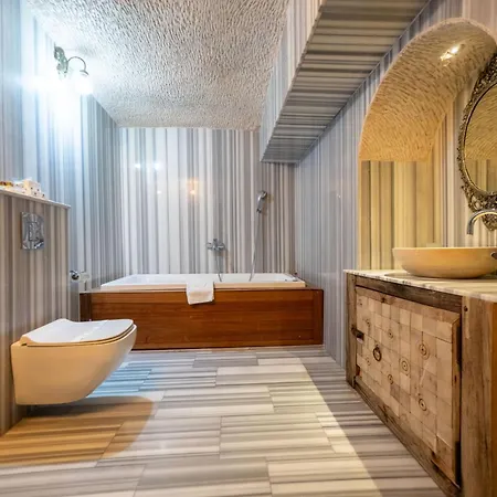 Hotel Divan Cave House 4*