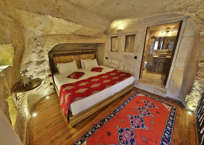 Otel Divan Cave House 4*