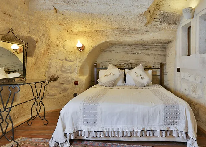 Otel Divan Cave House 4*