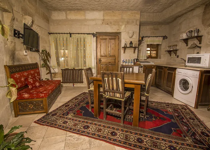 Otel Divan Cave House 4*