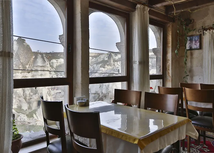 Otel Divan Cave House 4*